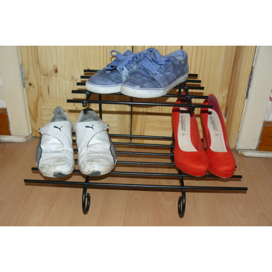 Shoe rack Wrought iron black contemporary shoe rack / organiser