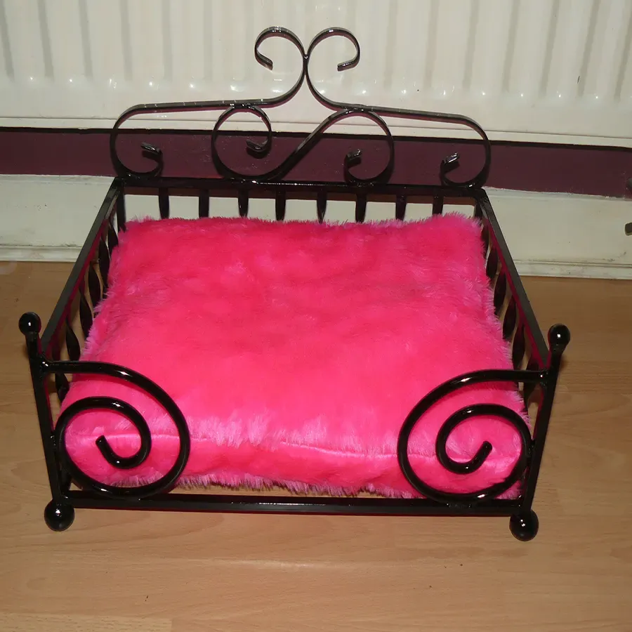 WROUGHT IRON HAND CRAFTED BLACK LUXURY SMALL DIVA DOG BED WITH TWO OPTIONS Wimborne wrought iron works