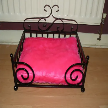 Dog bed with hot pink cushion small diva metal pet bed