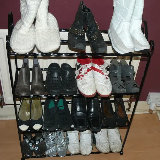 Metal Shoe rack wrought iron for 12 to 16 pairs of shoes / ankle boots