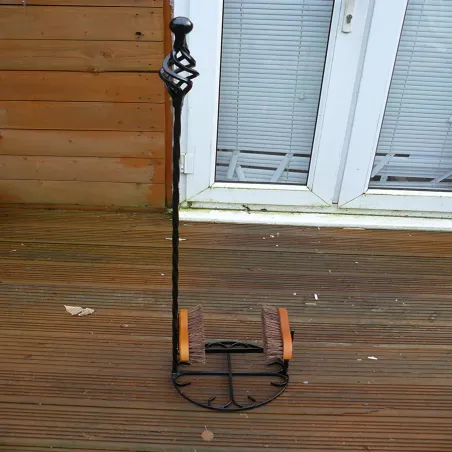 Wellington welly boot scraper cleaner tall free standing
