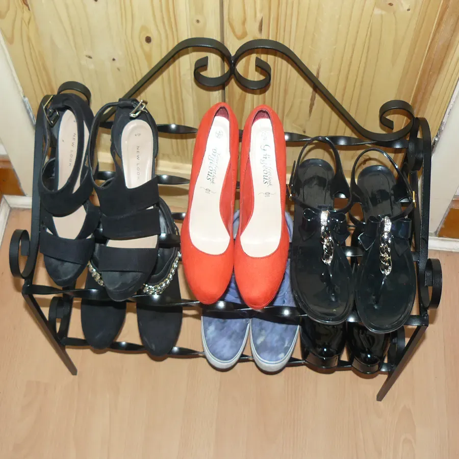 decorative 6 pair shoe rack / organiser Wimborne wrought iron works